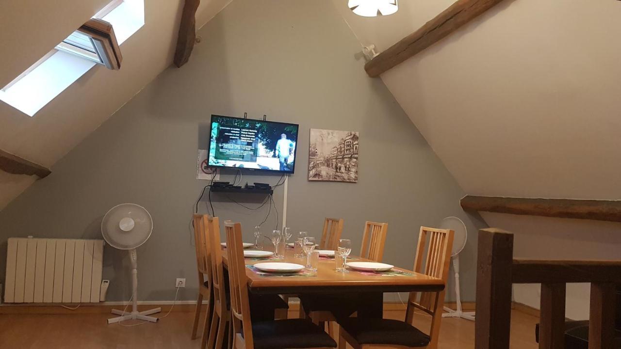 Appartement F4 proche de DisneyLand Paris Nanteuil-lès-Meaux Buitenkant foto